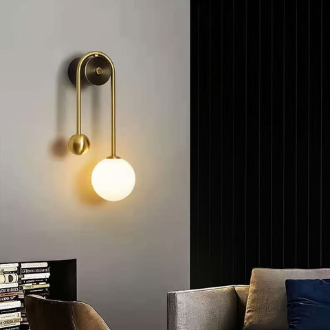 Clou Lavaliere Wall Light