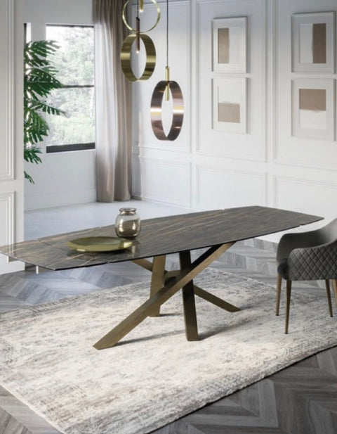 DINING TABLE MHDT00139